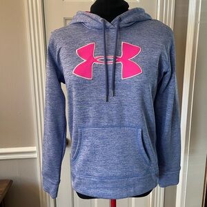 Under Armour Hoodie 
Medium